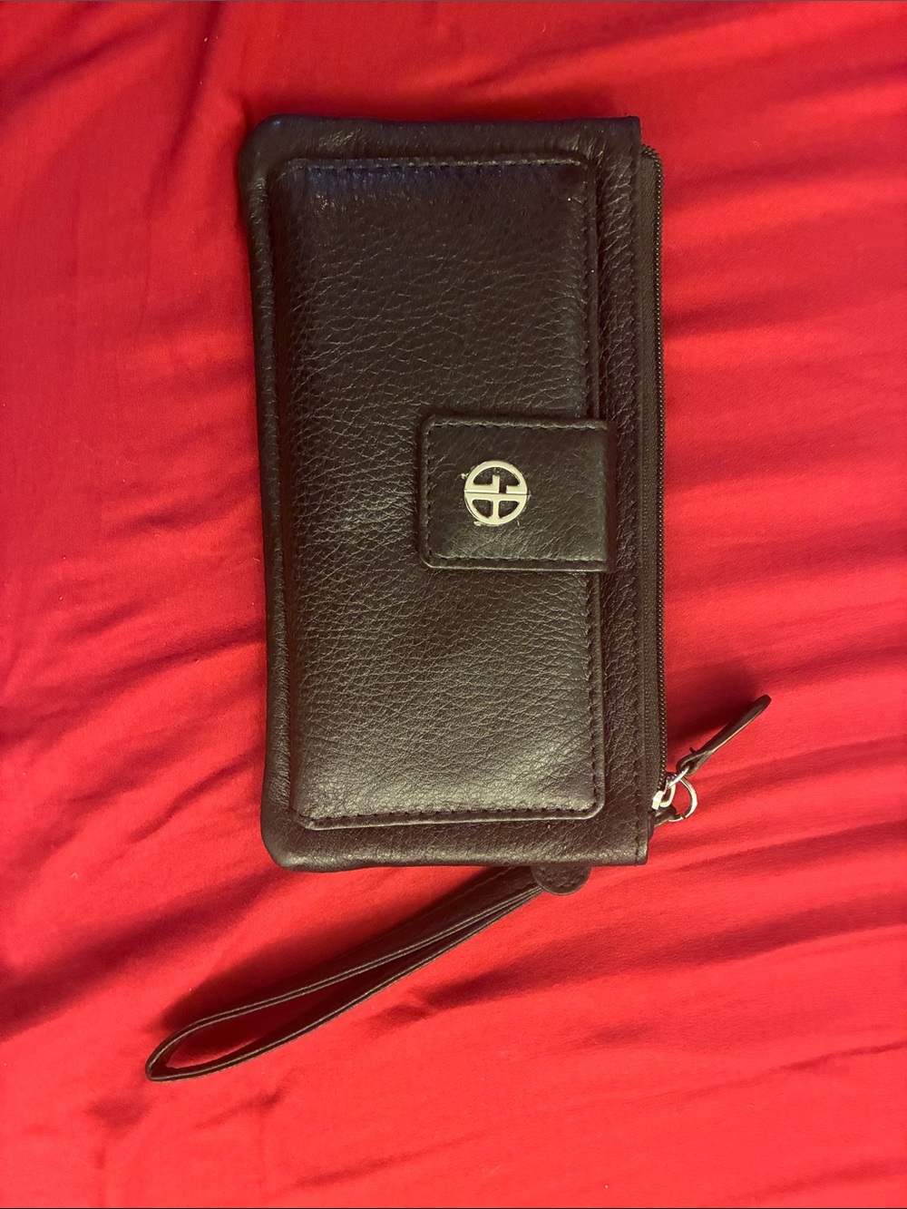 Fossil Black Leather Zip Wristlet with Silver Hardware